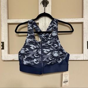 NWT camo front zip high support sports bra